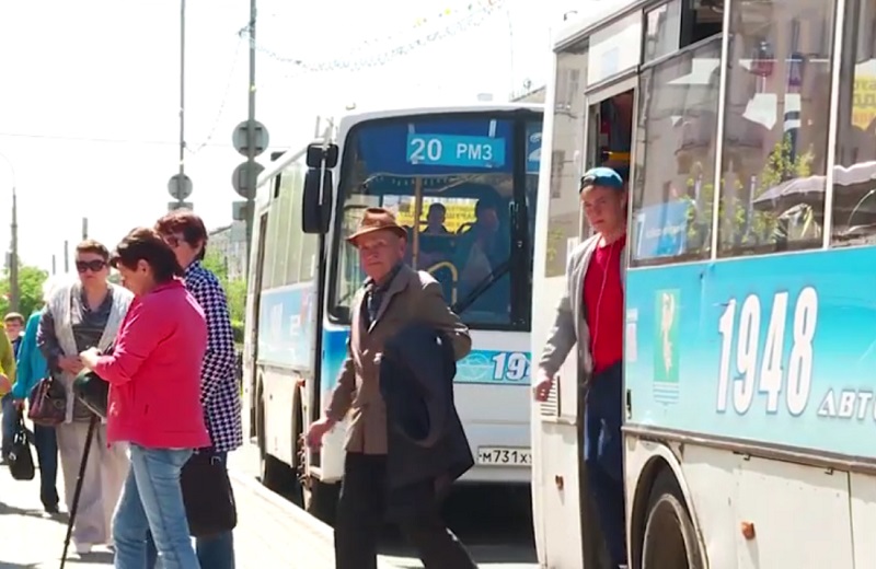автобусы пассажиры