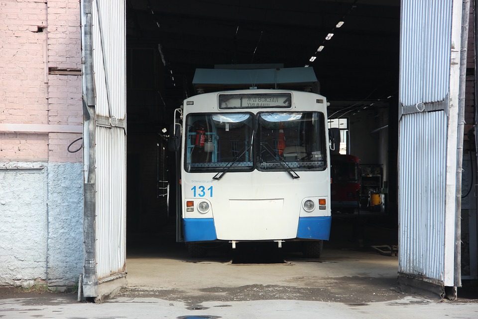 троллейбус в депо